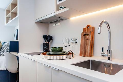 Studio to rent, The Apiary, 1A The Mall, W5