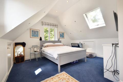2 bedroom property to rent, Penn Road, Beaconsfield HP9
