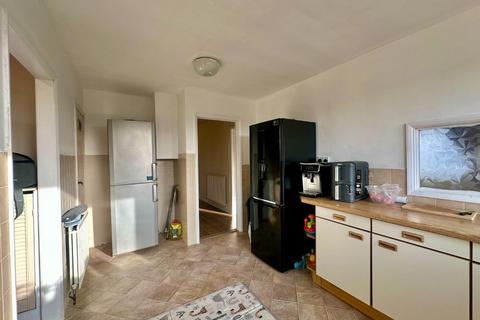 3 bedroom detached bungalow for sale, Barons Way, Kingsthorpe Village, Northampton NN2