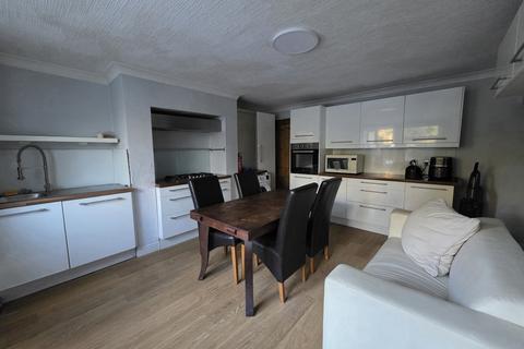 undefined, Bradford Road, Batley