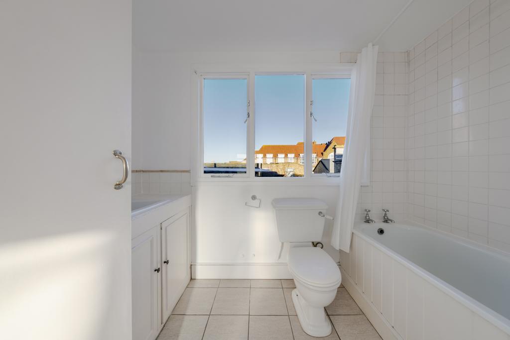 Ensuite bathroom