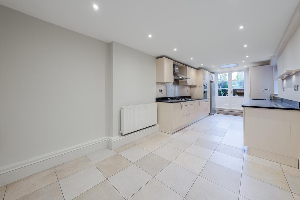 Open plan kitchen diner