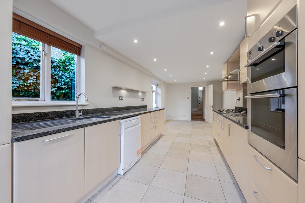 Open plan kitchen diner