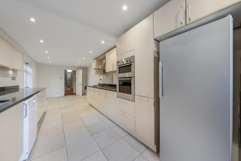 Open plan kitchen diner