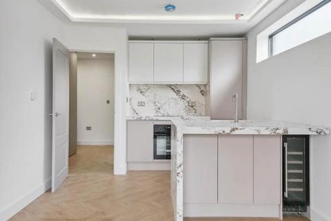 2 bedroom apartment to rent, The Ridge Way, South Croydon, Surrey, CR2