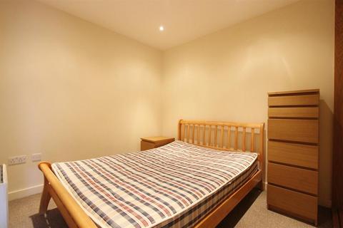 Studio to rent, St. Georges Walk, Sheffield, S3 7AP