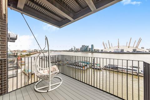 2 bedroom flat to rent, Agar House, Goodluck Hope 79 Orchard Place, London