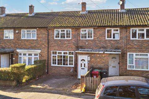 3 bedroom terraced house for sale - Wentworth Avenue, Slough SL2