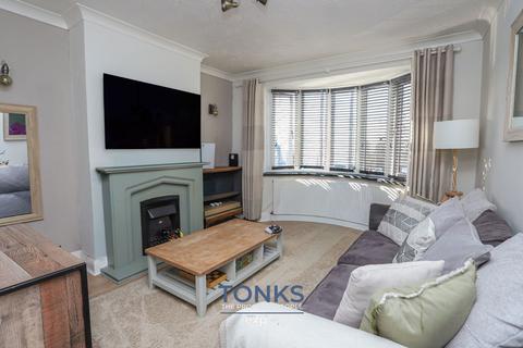 2 bedroom semi-detached house for sale, Dudley Road, Rowley Regis B65