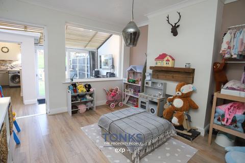 2 bedroom semi-detached house for sale, Dudley Road, Rowley Regis B65