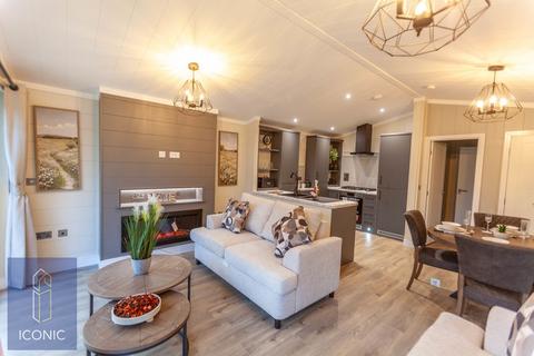 2 bedroom property for sale, Merryhill Country Park, Norwich, Norfolk,