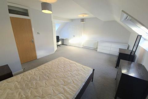 undefined, Stonegate Road, Leeds