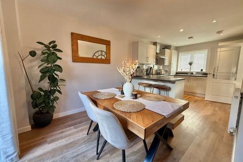 3 bedroom semi-detached house for sale, Plantation Way, Torquay