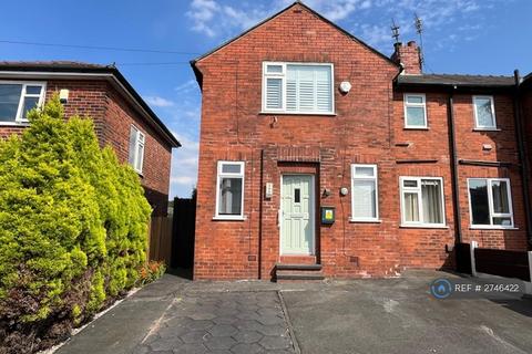 3 bedroom semi-detached house to rent, Dorchester Road, Swinton, Manchester, M27