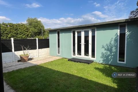3 bedroom semi-detached house to rent, Dorchester Road, Swinton, Manchester, M27