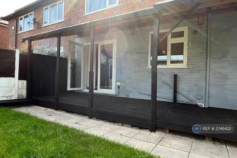 3 bedroom semi-detached house to rent, Dorchester Road, Swinton, Manchester, M27