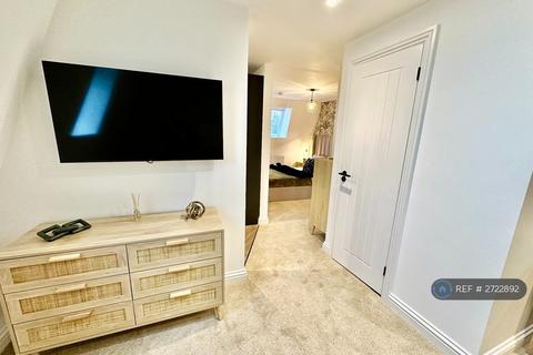 undefined, Old Town, Swindon, SN1