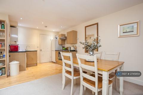 2 bedroom flat to rent, Leander Road, London, SW2