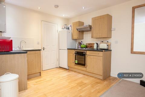 2 bedroom flat to rent, Leander Road, London, SW2
