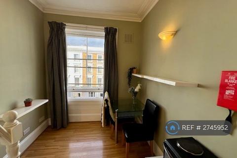 Studio to rent, St. Stephens Gardens, London, W2