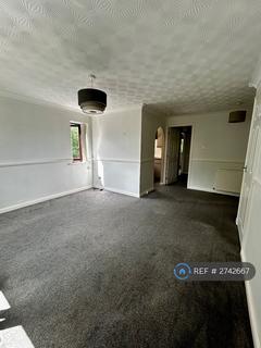 2 bedroom flat to rent, Morley, Leeds, LS27