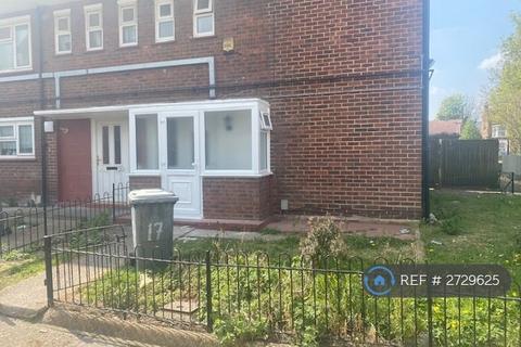 2 bedroom maisonette to rent, Eric Close, London, E7
