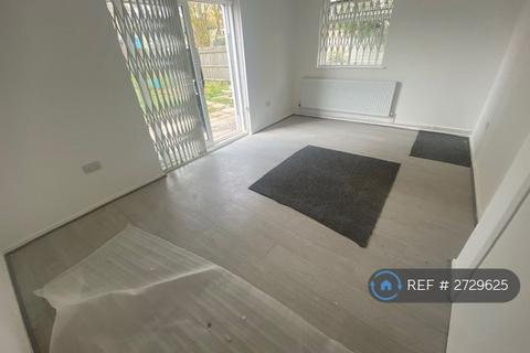 2 bedroom maisonette to rent, Eric Close, London, E7