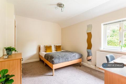 6 bedroom terraced house to rent, The Crescent, Brighton, BN2