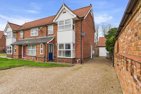 3 bedroom semi-detached house for sale, 11 Barley Way, Horncastle
