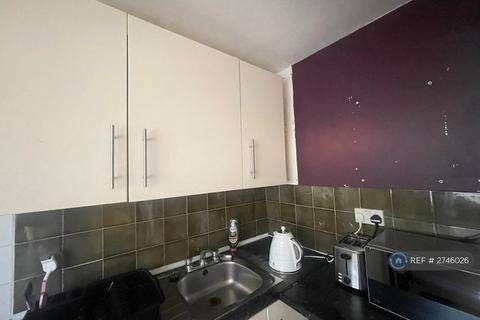 undefined, Edge Lane, Manchester, M21