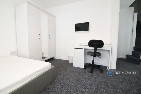 1 bedroom in a house share to rent, Cornwall Road, Coventry, CV1