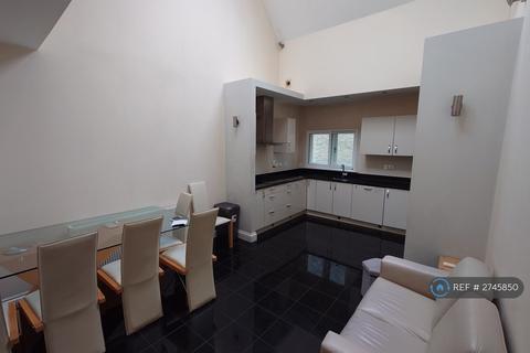 2 bedroom flat to rent, Castle Gate, Bedford, MK40