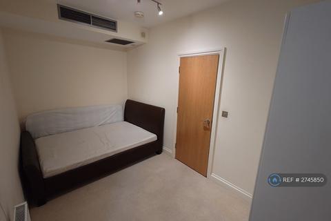 2 bedroom flat to rent, Castle Gate, Bedford, MK40