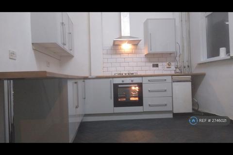 undefined, Meade Grove, Manchester, M13