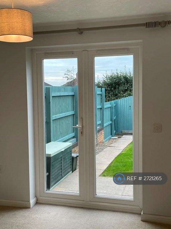 Patio Doors To Back Garden