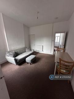 3 bedroom terraced house to rent, Worcester Street, Rugby, CV21