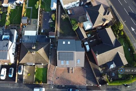 4 bedroom detached house to rent, Lordsgate Lane, Burscough, Ormskirk, L40