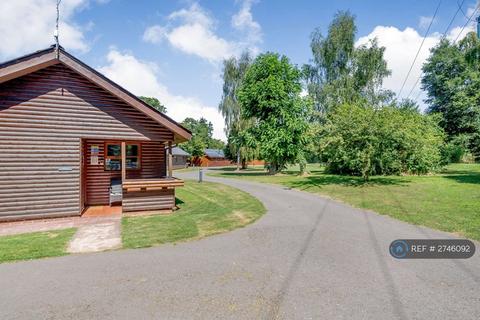 1 bedroom bungalow to rent, Ford Farm Holiday Lodges, Kilcot, Newent, GL18