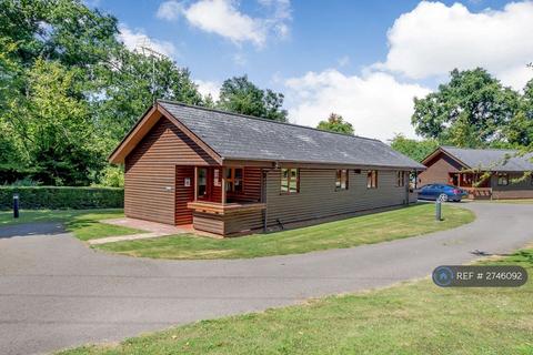1 bedroom bungalow to rent, Ford Farm Holiday Lodges, Kilcot, Newent, GL18
