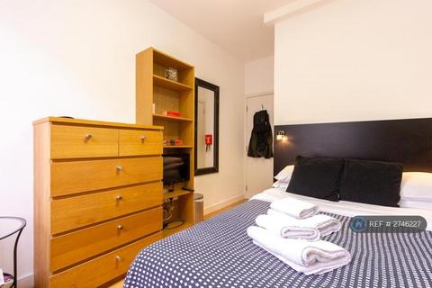 Studio to rent, North Gower Street, London, NW1