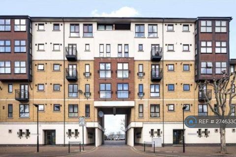 2 bedroom flat to rent, Windsor Hall, London, E16