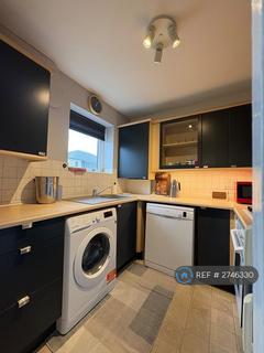 2 bedroom flat to rent, Windsor Hall, London, E16