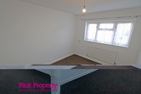 undefined, Sandycroft Close, Hull