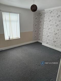 2 bedroom terraced house to rent, Manor View, Washington, NE37