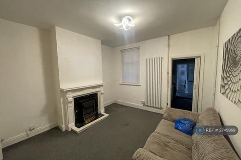 2 bedroom terraced house to rent, Grasmere Street, Leicester, LE2