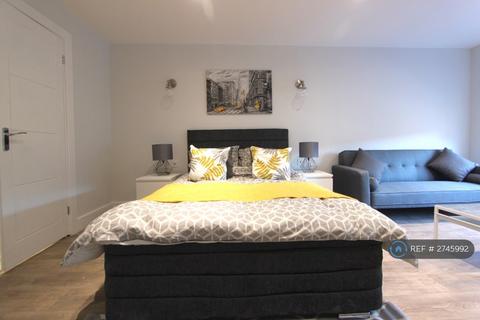 undefined, Alma Street, Luton, LU1