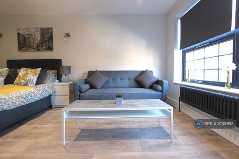 undefined, Alma Street, Luton, LU1