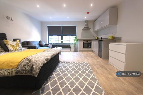 undefined, Alma Street, Luton, LU1