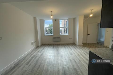2 bedroom flat to rent, Elm House, Slough, SL1