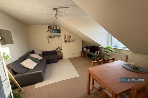 1 bedroom flat to rent, Balham, London, SW17
